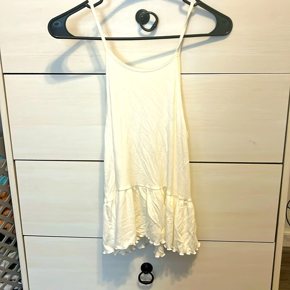 American Eagle Outfitters XS Ribbed white flowy cami